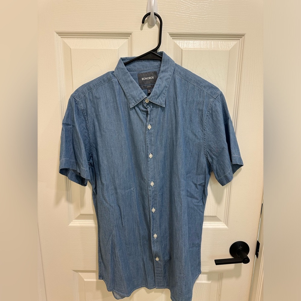 Bonobos Riviera Short Sleeve Shirt Men’s Medium Chambray Light Wash Slim Fit